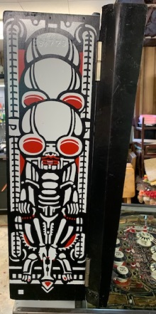 Space Invaders Cabinet Head